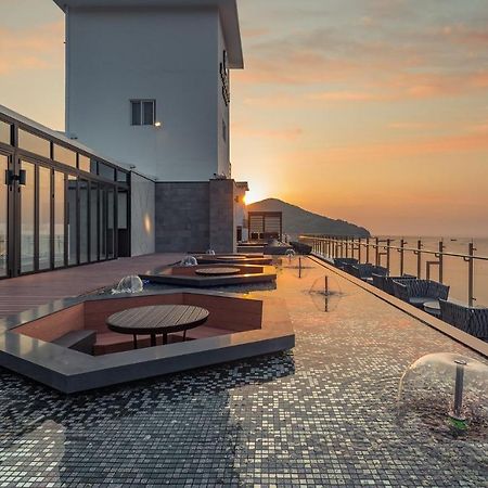 Stubborn Hotel Geoje Exterior photo